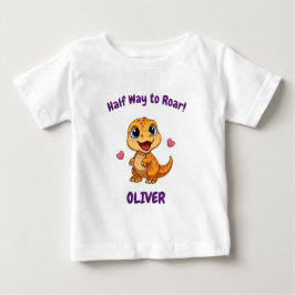 Personlig halvvägs till ett dinosaurie 6 månader t shirt