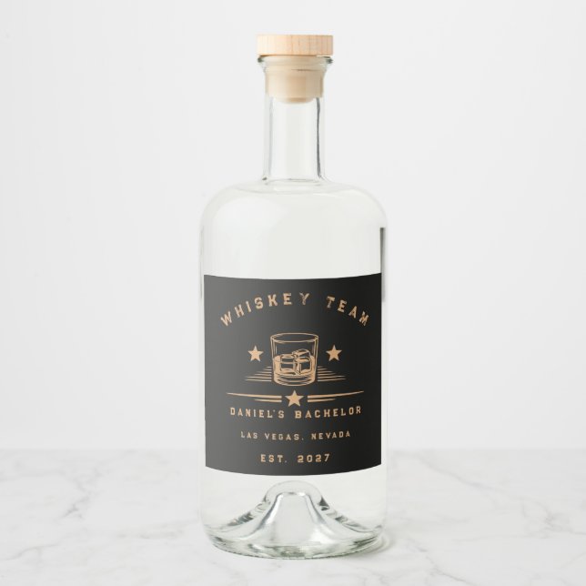 Personlig helg för möhippa med whiskitema spritflaskor etikett (Framsida)