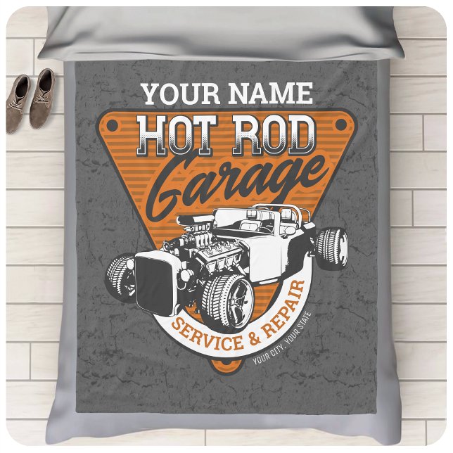 Personlig Hot rod Garage Roadster Repair Shop Fleecefilt (Skapare uppladdad)