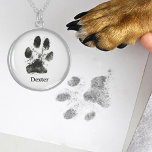 Personlig Hund digitala utskrift med Namn Sterling Silver Halsband<br><div class="desc">Gratulera till hårigets vän med den här anpassningsbarna, sterling silver halsbandet, som har en digitalbild och din hund namn. Det här vackert utformade halsbandet gör en hjärtlös hjärtefråga och fångar det unika bandet mellan dig och ditt sällskapsdjur. Den är gjord av premiumproducerad sterling silver, hållbar, snyggt och hypoallergiframkallande - perfekt...</div>