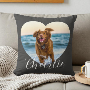 Personlig hund med grått skript och söta hjärta kudde