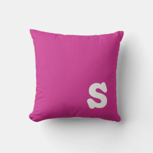 PERSONLIG INITIAL PILLOW KUDDE