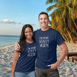 Personlig 'Jag är på min smekmånad' Nygifta Tee Shirt