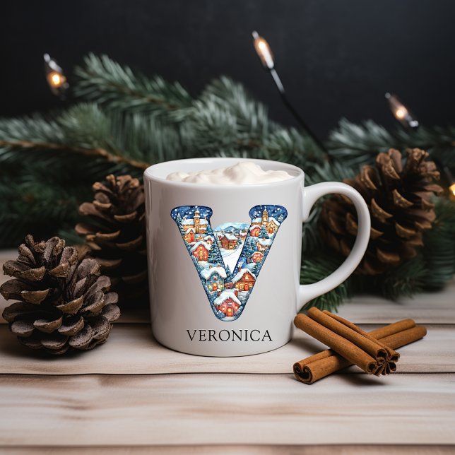 Personlig jul vinterby monogram V Kaffemugg (Personalized Christmas Winter Village Monogram V Coffee Mug)