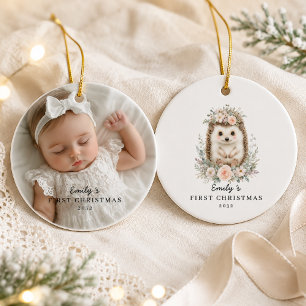Personlig julbild på baby med igelkott julgransprydnad keramik