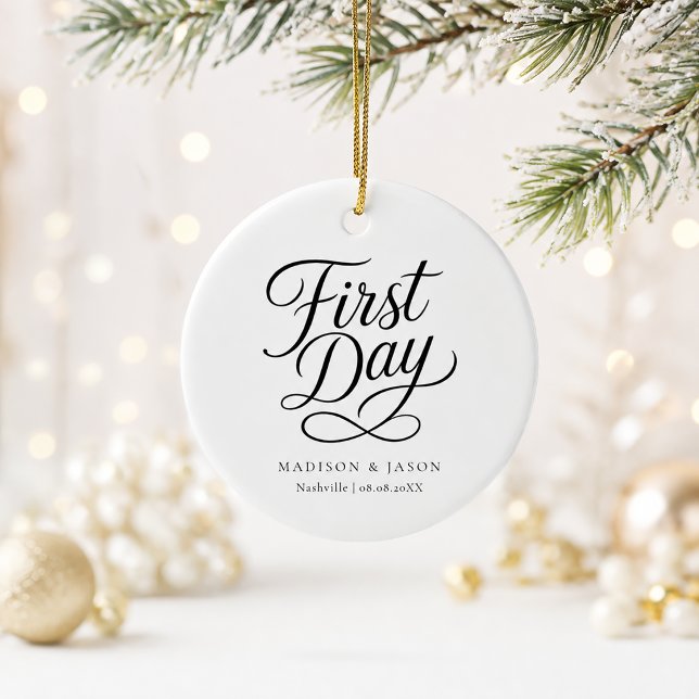 Personlig julgransprydnad för bröllopets första da keramik (Personalized First Day Wedding Christmas Ornament)