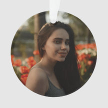 Personlig julgransprydnad med födelsedagsfoto