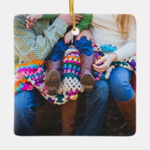 Personlig julhelg med familjefoto julgransprydnad keramik
