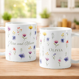Personlig kaffemugg med vilda blommor Stig upp och