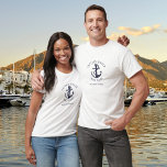 Personlig kapten Nautical Anchor Boat Namn T Shirt<br><div class="desc">En nautisk konstruktion med ankare,  personlig med kaptenens namn,  båt namn och plats. Designad av Thisisnotme©</div>
