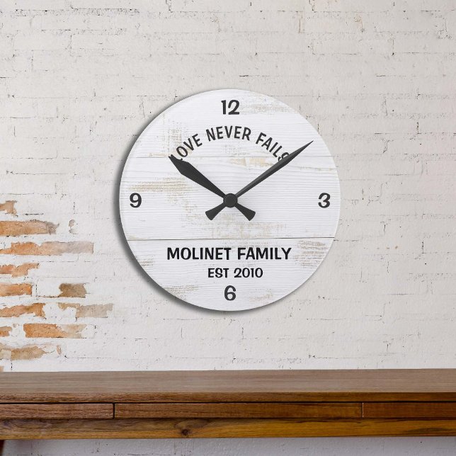 Personlig "Kärlek Misslyckas aldrig" Rustic Clock Fyrkantig Klocka (Skapare uppladdad)