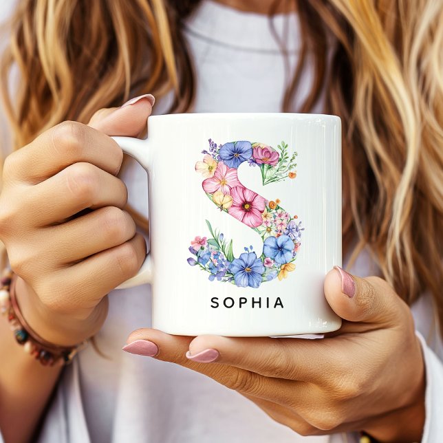 Personlig Keramikkopp med Blommor Bröllopsduschpre Kaffemugg (floral alphabet mug gift for her, custom mug birthday gift wife, floral monogram graduation for girl)