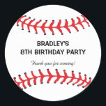 Personlig Kids Baseball Birthday Runt Klistermärke<br><div class="desc">Personlig ungar som klistermärken för baseballväskor,  där det runda klistermärket är en baseboll med den klassiska röda sysken överst och grund,  plus din egen ordalydelse i mitten.</div>