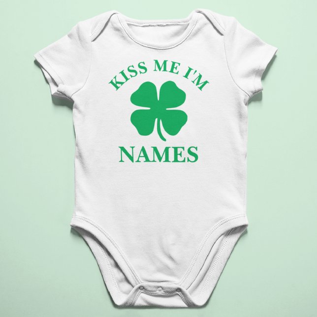 Personlig Kiss Me St. Patrick's Day Tee Shirt (Skapare uppladdad)