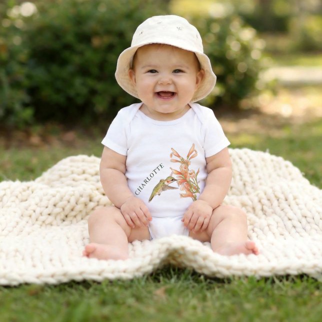 Personlig kolibri-vildblomma botanisk t shirt (Personalized Little Pollinators Sweet Nectar Baby Bodysuit)