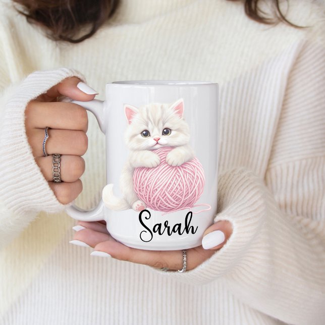 Personlig | Kulligt Garn Lek Tid Mugg (Personalized kitten pink yarn play mug. )