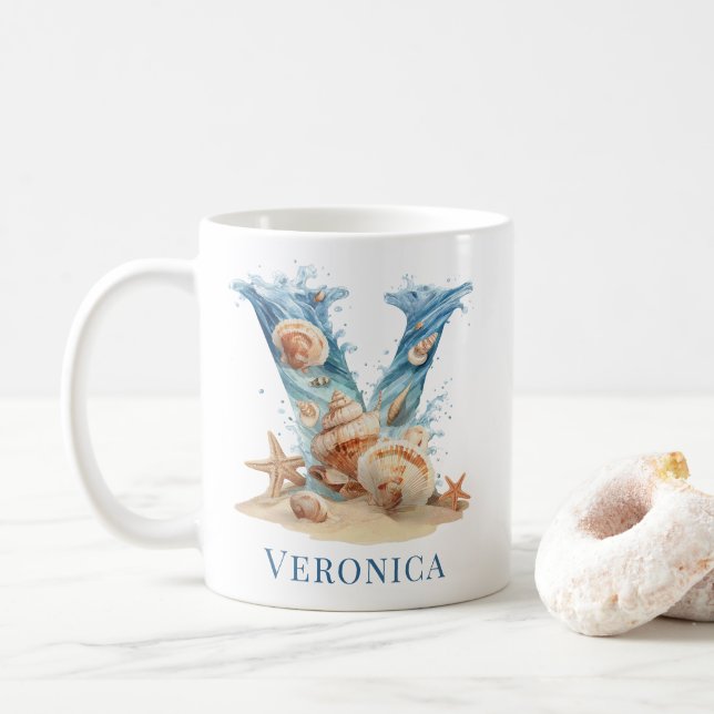 Personlig kustmonogram V Initial Strand Kaffemugg (Med munk)