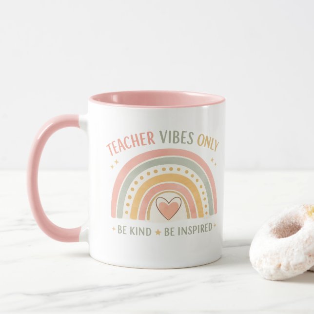 Personlig lärare-vibbar-mugg mugg (Med munk)