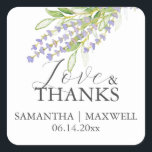 Personlig Lavender Wedding Favor Stickers Fyrkantigt Klistermärke<br><div class="desc">Lägg till en liten charm till din speciella dag med de här personligens bröllopsfavoriter. De här lila tack- klistermärken är designade som personligens bröllopsmärken som ger elegans och värme till firande. De har anpassningsbar vattenfärgsblommor i mjuka lilor. Perfekt som botaniska fördelar kan dessa personligt bröllp-etiketter användas på lådor, påsar eller...</div>