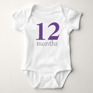 Personlig Lila Baby varje månad T Shirt