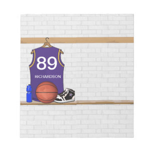 Personlig Lila och Guld Basketball Jersey Anteckningsblock