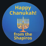 Personlig Lycklig Chanukah! Menorah Runt Klistermärke<br><div class="desc">Personlig Lycklig Chanukah! Menorah Classic Round Sticker</div>