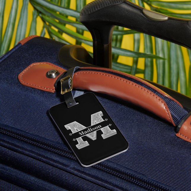 Personlig M Ditt namn är det första Silver-monogra Bagagebricka (Framsida Insitu 1)