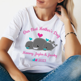 Personlig Mamma av tvillingpojkar, första Mors dag T Shirt