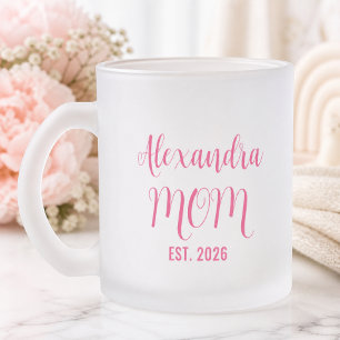 Personlig mammas namn etablerat rosa skript frostad glasmugg