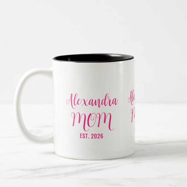 Personlig mammas namn etablerat rosa skript  Två-Tonad mugg (Vänster)
