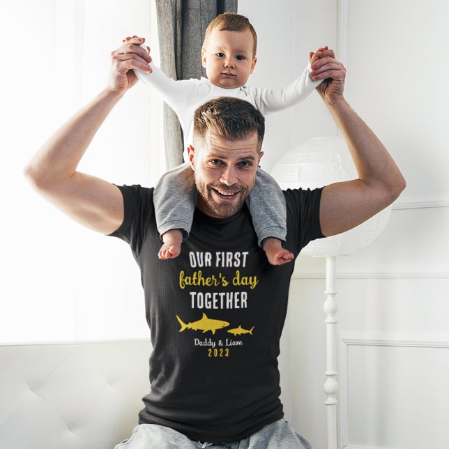 Personlig matchande haj första Fars dag T Shirt (Personalized Matching Shark First Father's Day T-Shirt
)