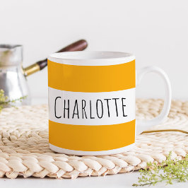 Personlig med namn anpassad mörkgul kaffemugg