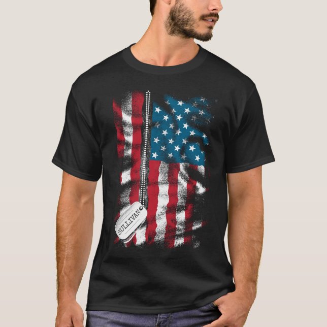 Personlig Militär Soldat Hundbrickor USA flagga T Shirt (Framsida)