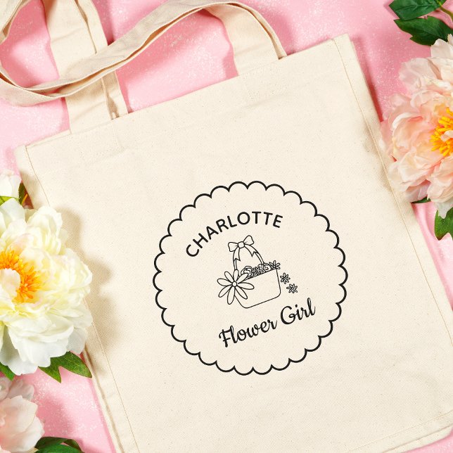 Personlig Minimalistisk modern skolflicka med rött Tygkasse (This tote is a perfect blend of chic and functional for your flower girl’s wedding day essentials.)