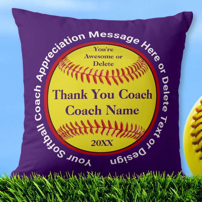 Personlig-mjukvarubuss ger Lila vilken Färg som he Kudde (Softball pillows. Personalized softball coach gift ideas. Purple and white, softball coach gifts.)