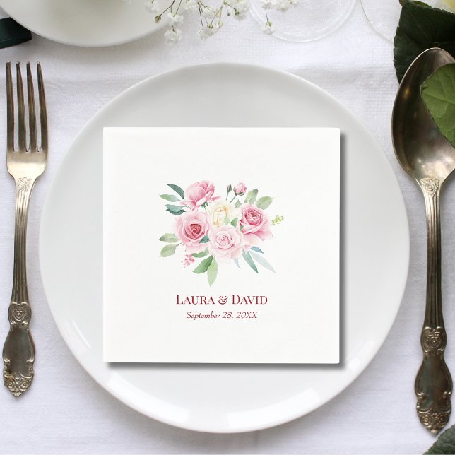 Personlig Modern Blommig Ros Bröllopspapper Pappersservett (Personalized modern floral rose napkins add fresh romantic charm to wedding tables.)