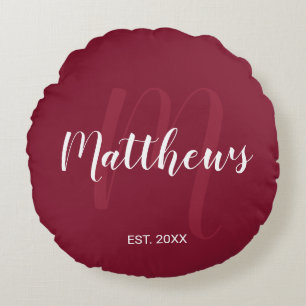 Personlig Modern Script Monogram & Family Namn Rund Kudde