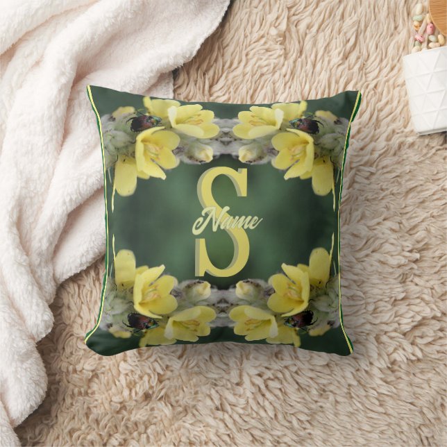 Personlig monogram Ditt initialnamn Mullein  Kudde (Filt)