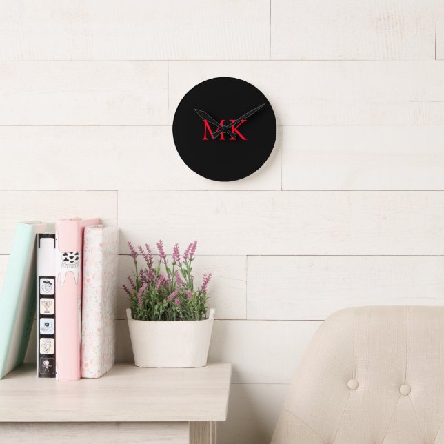 Personlig Monogram Initialer Modern Black Red Rund Klocka (Läsesal)