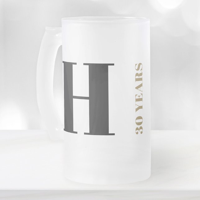 Personlig Monogram Manar Birthday Beer Mugg Gift (Stylishly Personalize with Your Custom Monogram Initial & Age.)