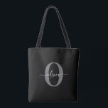 Personlig Monogram Namn Black White Grått Tygkasse<br><div class="desc">Den här elegantens monogram- och snyggt-manusförfattaren namn kan ges som en gåva till en födelsedag, bröllop, möhippa, årsdag, Mors dag eller vilken tillfälle som helst. Det kan vara personlig med människans initialtid och namn. Du kan ändra teckensnitt, teckensnitt färg, storlekt teckensnitt och bakgrund färg med Verktyg i Design. Teckensnittet storlekt...</div>