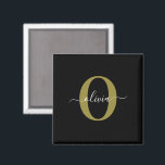 Personlig Monogram Namn Black White Guld Magnet<br><div class="desc">Den här elegantens monogram- och snyggt-manusförfattaren namn kan ges som en gåva till en födelsedag, bröllop, möhippa, årsdag, Mors dag eller vilken tillfälle som helst. Det kan vara personlig med människans initialtid och namn. Du kan ändra teckensnitt, teckensnitt färg, storlekt teckensnitt och bakgrund färg med Verktyg i Design. Teckensnittet storlekt...</div>