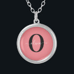 Personlig Monogram Namn Black White-Rosa Silverpläterat Halsband<br><div class="desc">Den här elegantens monogram- och snyggt-manusförfattaren namn kan ges som en gåva till en födelsedag, bröllop, möhippa, årsdag, Mors dag eller vilken tillfälle som helst. Det kan vara personlig med människans initialtid och namn. Du kan ändra teckensnitt, teckensnitt färg, storlekt teckensnitt och bakgrund färg med Verktyg i Design. Teckensnittet storlekt...</div>