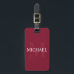 Personlig Monogram och Namn Burgundy Red Bagagebricka<br><div class="desc">Personlig Monogram och Namn Gifthar personlig namn i vitt och monogram i ljusrött brännbart rött som bakgrund,  i klassiskt serif font stil,  på burgundröd bakgrund.

Perfekt som helgdag-gåva,  fars dag-gåva,  tack för marskalkar och gåva för speciella tillfällen.</div>