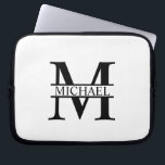 Personlig Monogram och Namn Laptop Fodral<br><div class="desc">Personlig Monogram- och Namn-presentationer med personlig monogram och namn i klassiskt serif font stil. Perfekt som fars dag-gåvor till pappa,  gåvor till farfar,  make,  student och annat.</div>