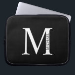 Personlig Monogram och Namn Laptop sleeve<br><div class="desc">Personlig Monogram- och Namn-presentationer med personlig monogram och namn i klassiskt serif font stil.</div>