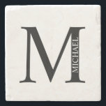 Personlig Monogram och Namn Stone Underlägg<br><div class="desc">Personlig Monogram och Namn Gifthas personlig monogram och namn i klassiskt serif font stil.

Perfekt som fars dag-gåvor till pappa,  gåvor till marskalkar och vid särskilda tillfällen</div>