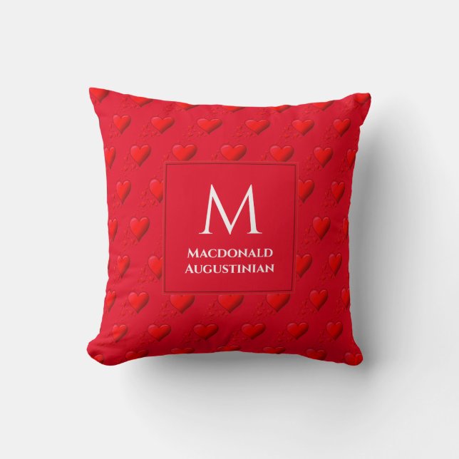 Personlig MONOGRAM Red Hearts Kudde (Framsida)
