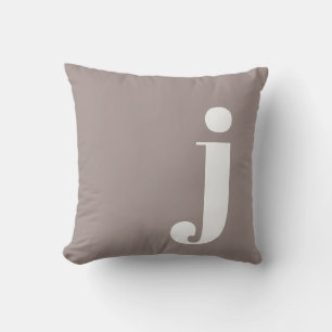 Personlig monogram stilfull jordnära initial taupe kudde