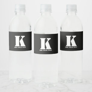 Personlig Monogram Svart Anpassad Modern Text Vattenflaskor Etikett